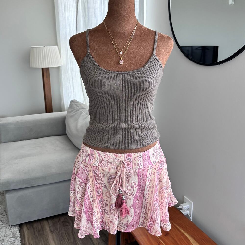 Brandy Melville Light Brown Taupe Ribbed Tank Top Cami Raw Hem One Size